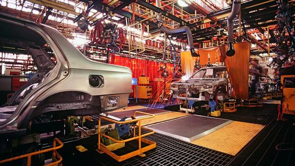 IoT in der Industrie: Wie smarte Lösungen die Produktion revolutionieren