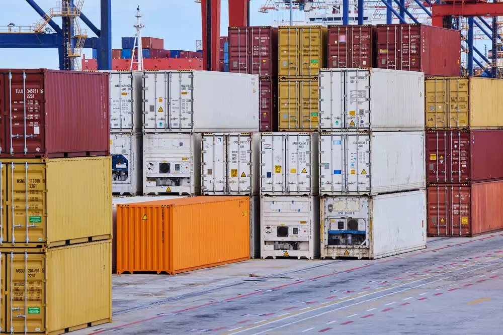 Asset Tracking in der Lieferkette: Potenzial & ROI steigern