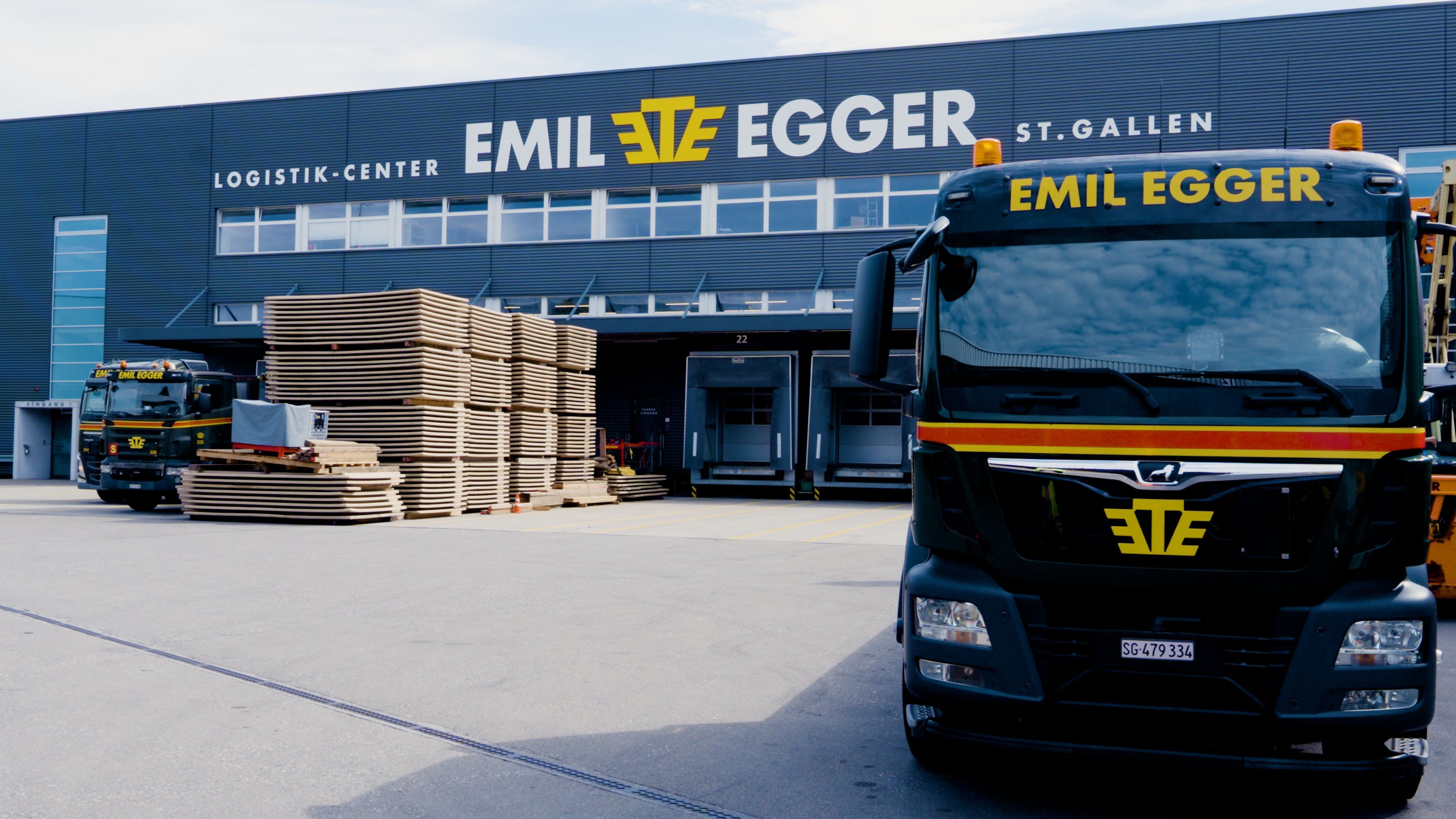 Wie EMIL EGGER die Kontrolle über sein Vermietgeschäft zurückgewinnt