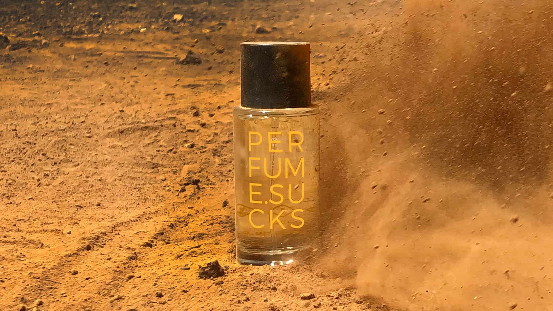 Perfume.Sucks: Radikal transparens och återupplivade dofter