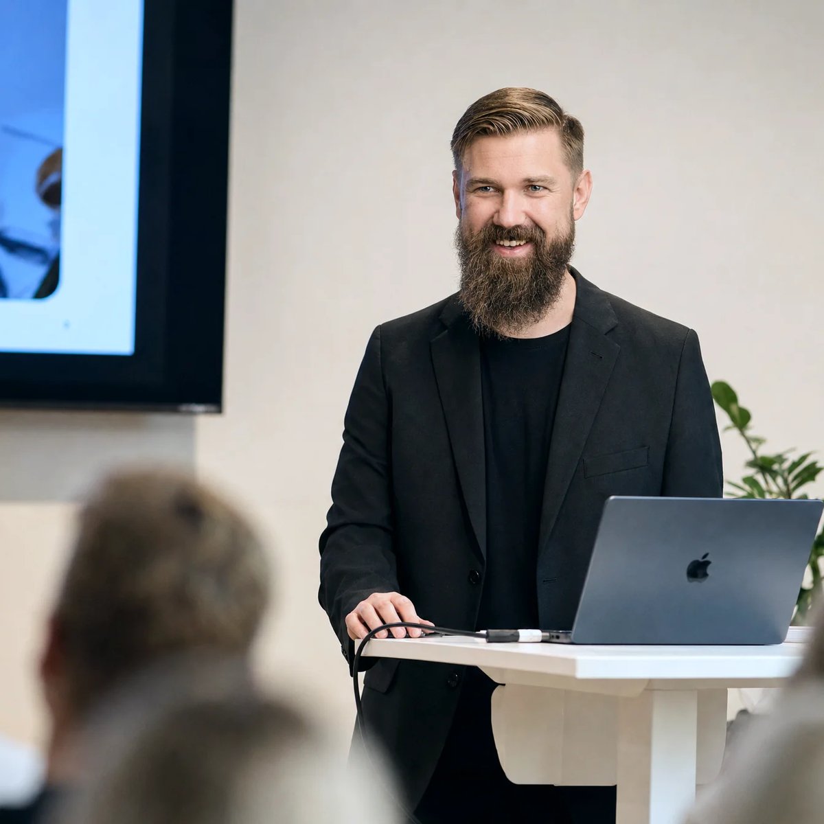 Sharing our experience with Latvian exporters regarding AI tools