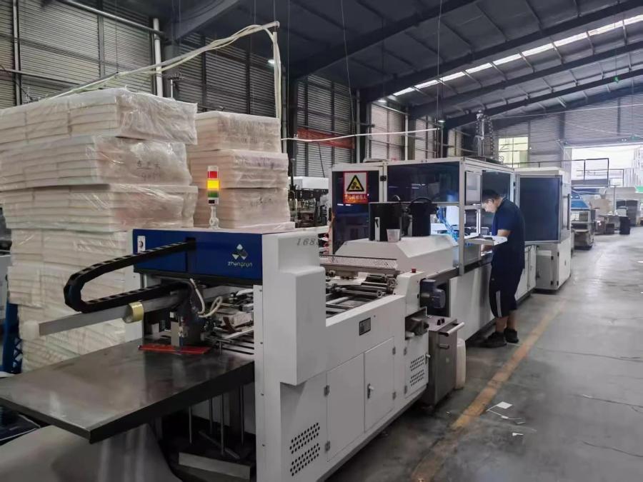 Custom printing: 6-color flexo press