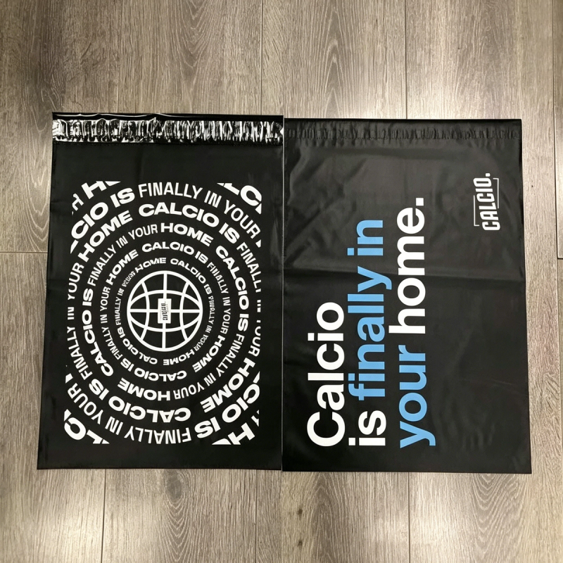 Poly mailers variant 7