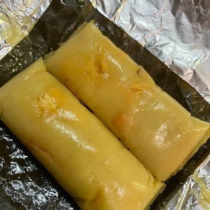 Tamal hondureño envuelto listo para servir