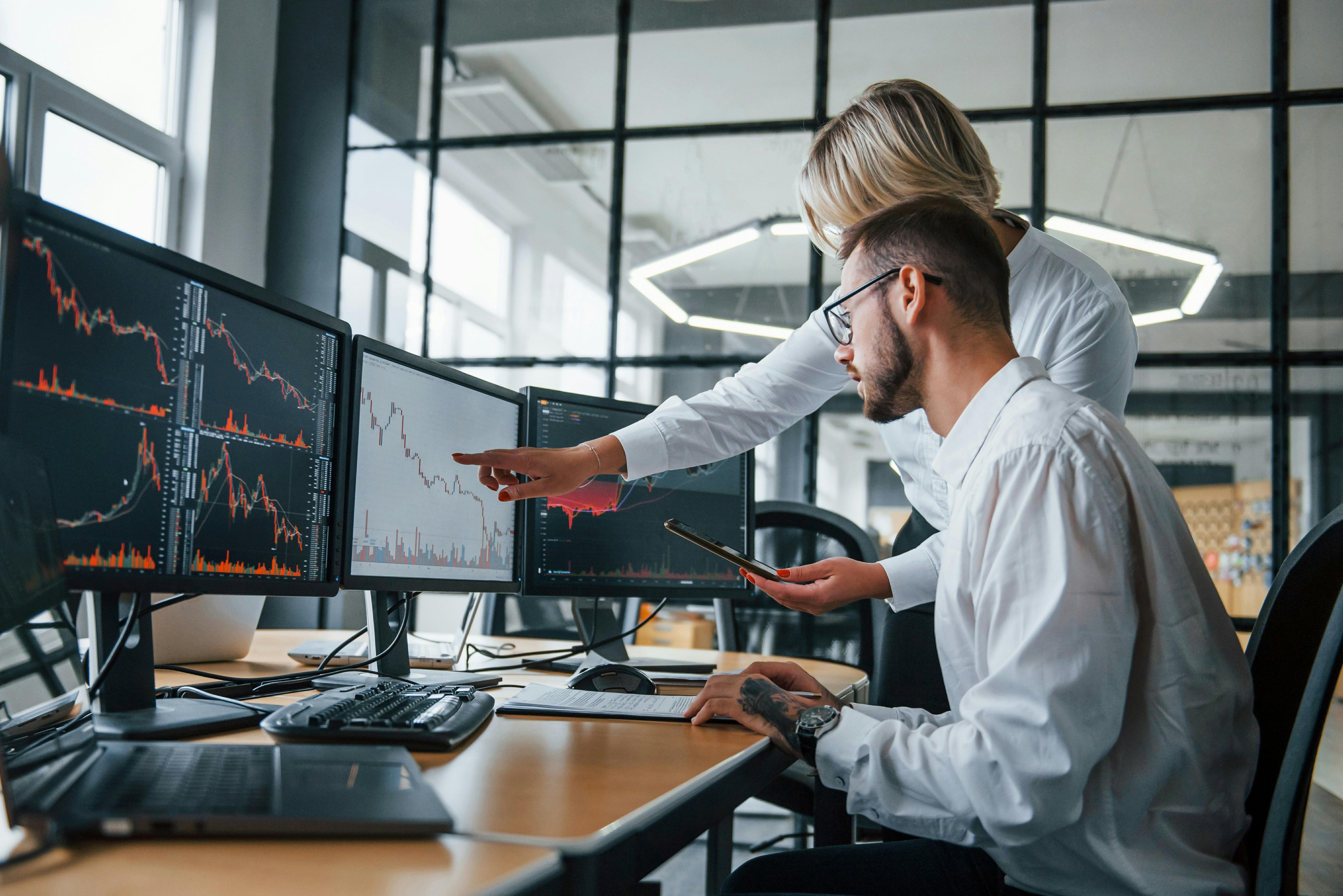 Empowering investment management: Lord Abbett's reporting system transformation