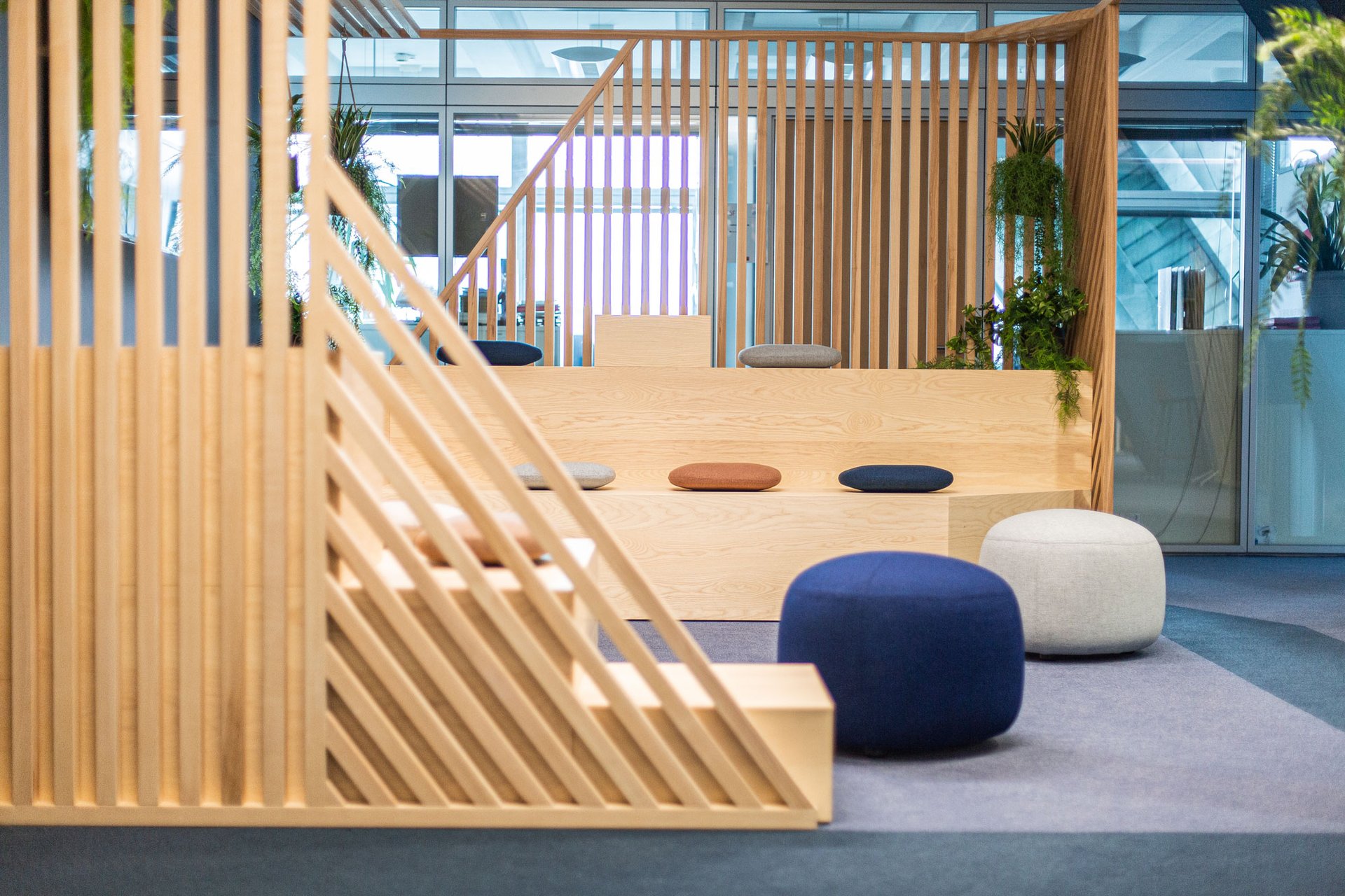 Pergola installation in the Berlin office of the IHK