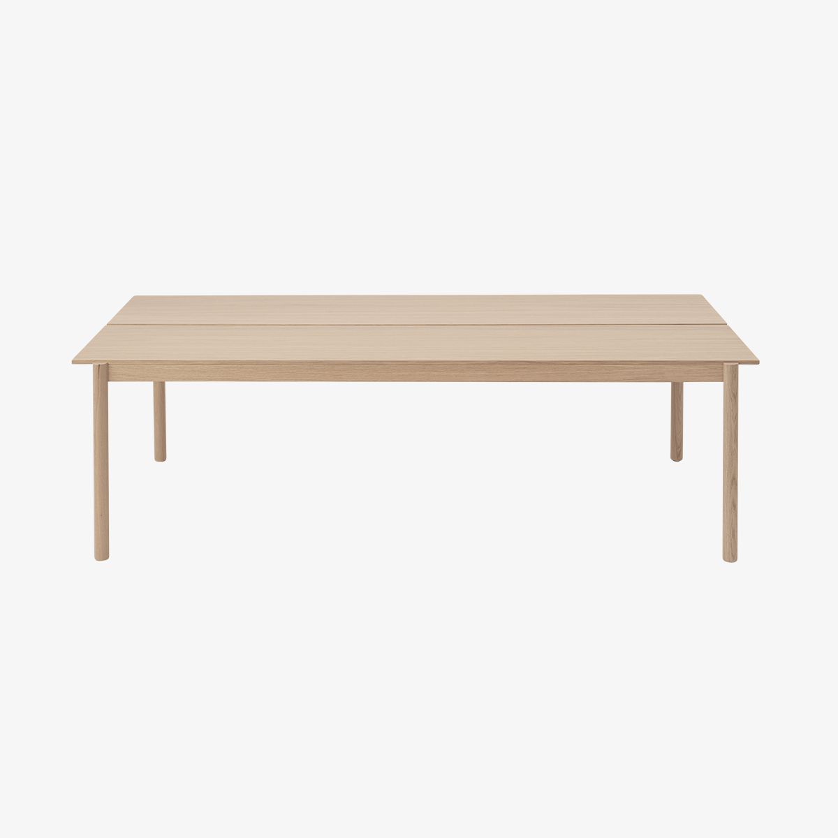Holztisch vom dänischen Unternehmen Muuto