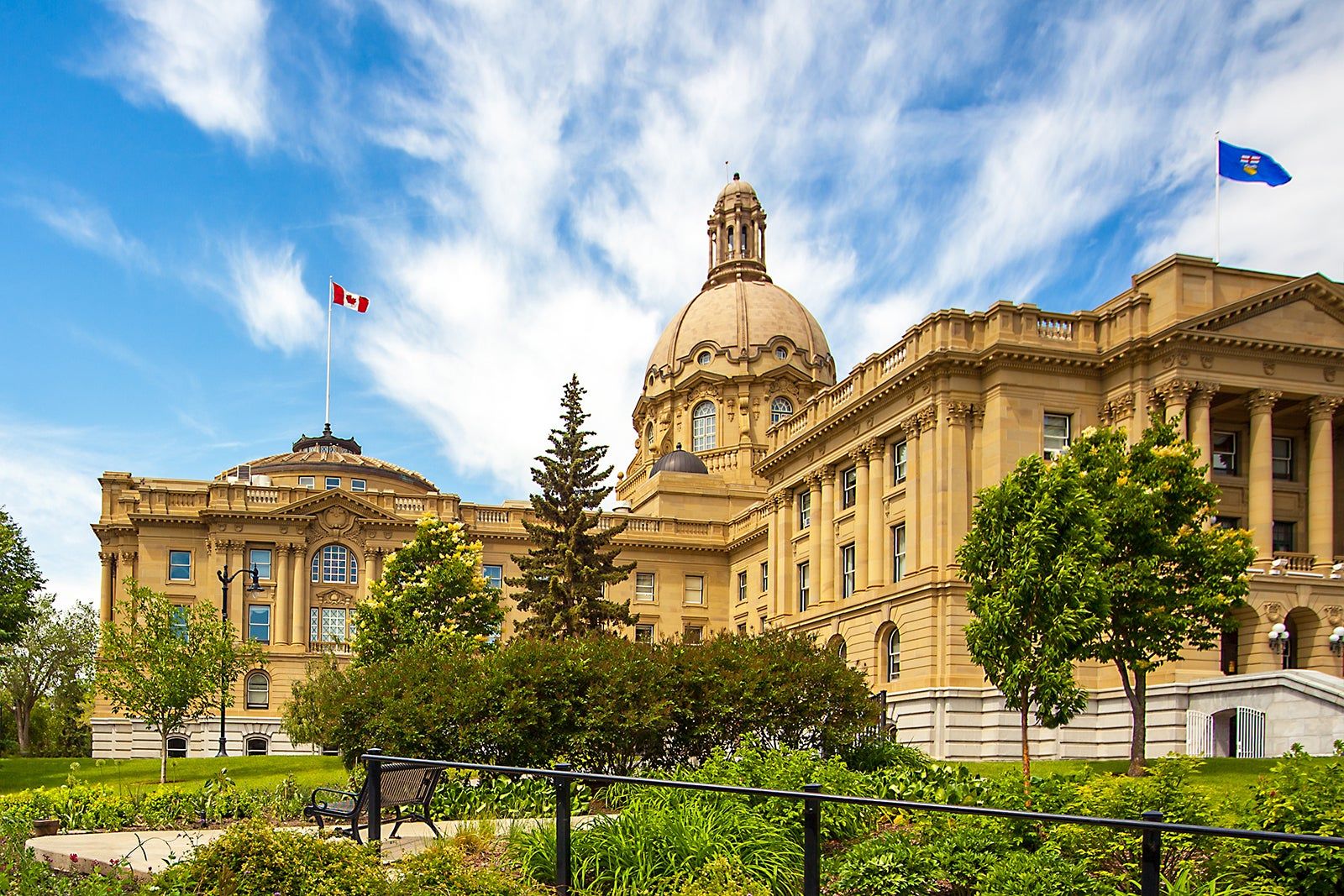 Things We Love About Edmonton