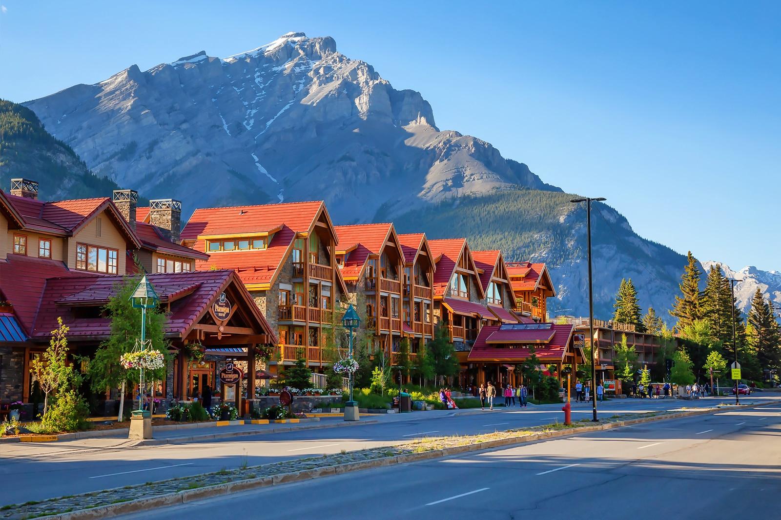 Best Places to Go Shopping in Banff