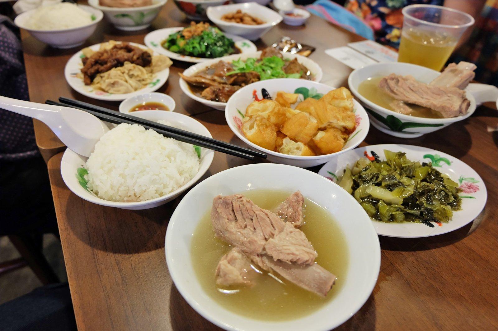 Food and Dining in Singapore