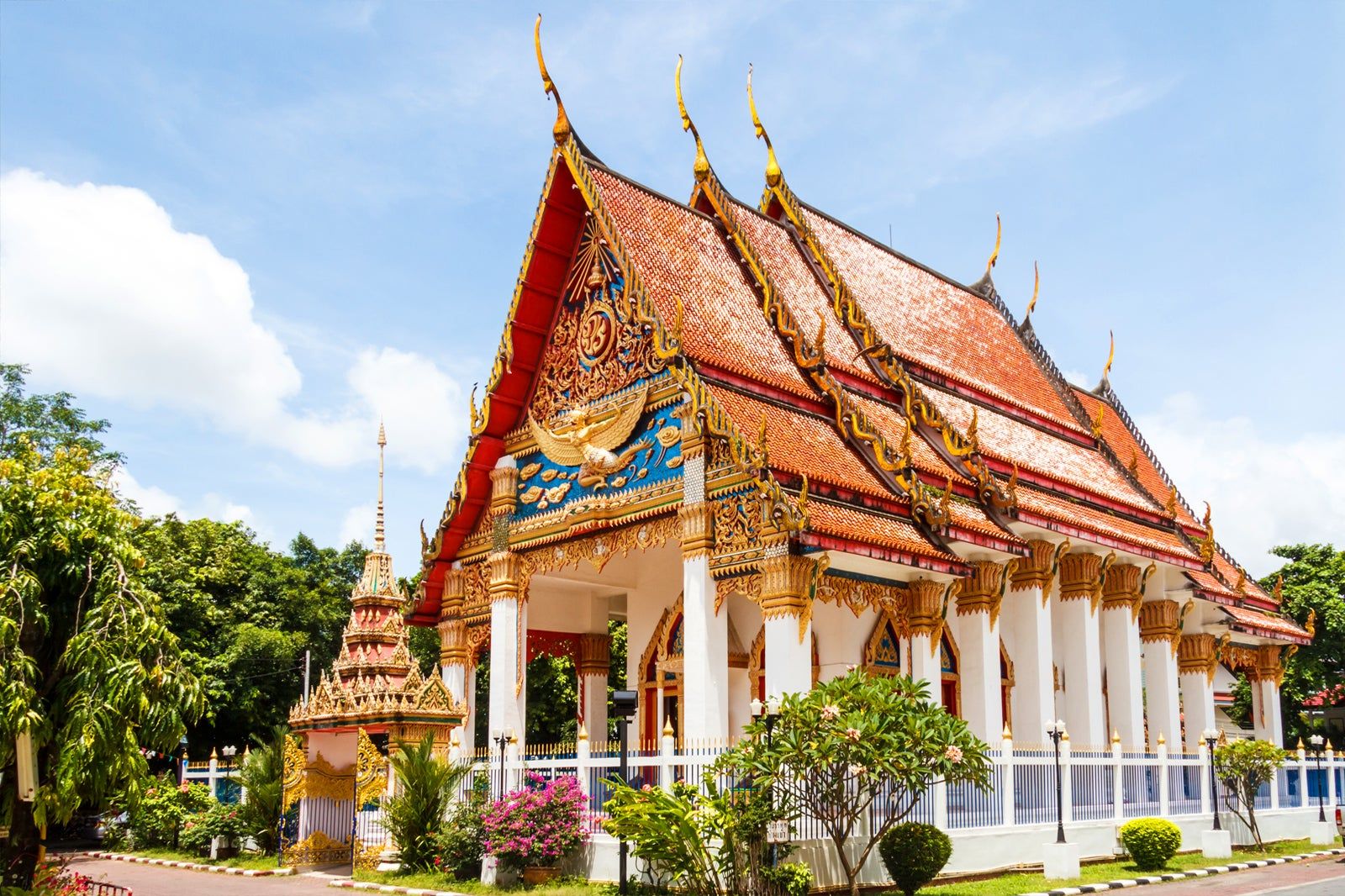 Wat Putta Mongkon (Wat Mongkhon Nimit) in Phuket