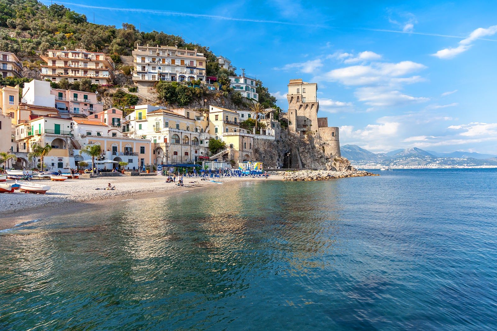 Campania beaches where you can plant your parasol