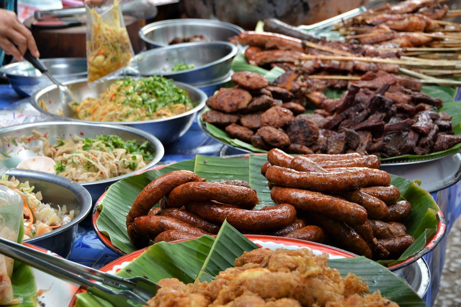 Vangthong Evening Food Market