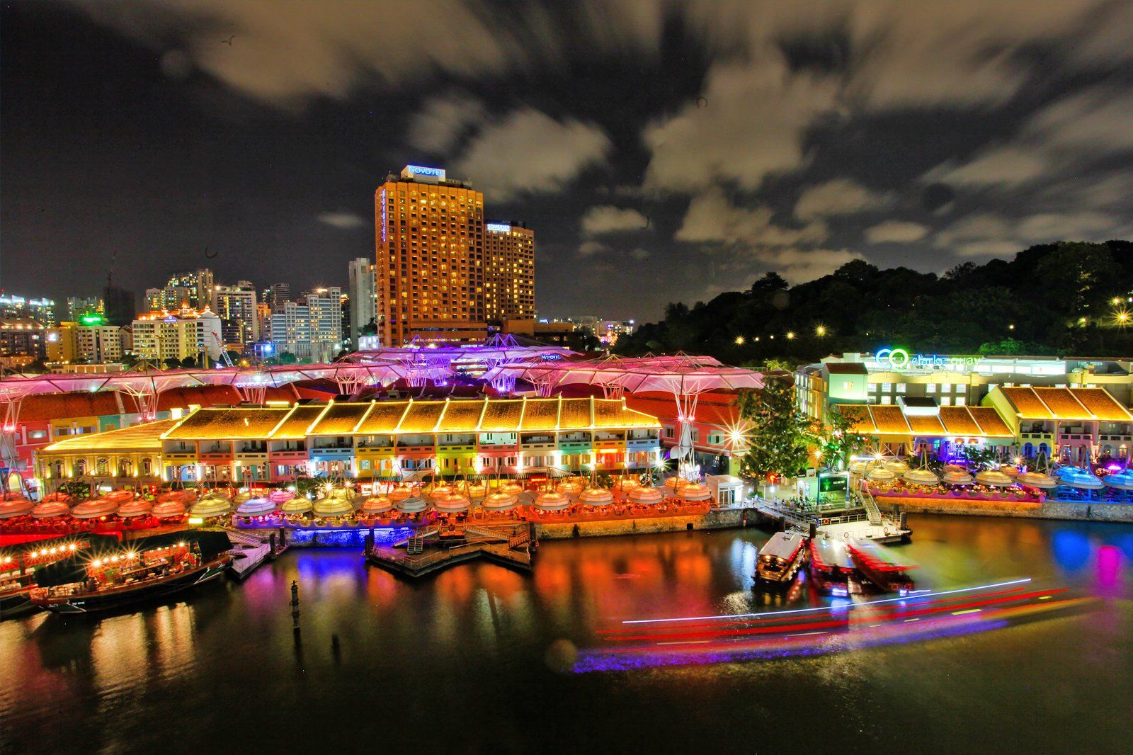 Nightlife in Singapore
