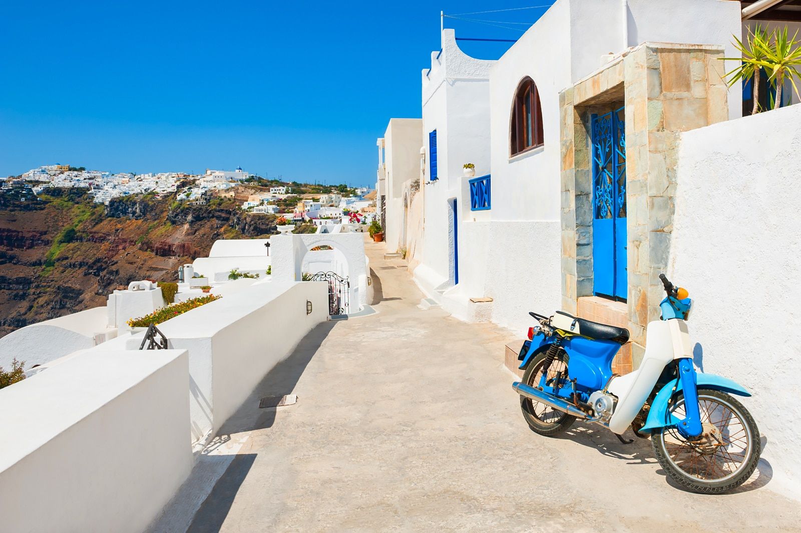 Santorini Travel Kit