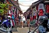 photo by <a href="https://pixabay.com/photos/bali-indonesia-local-shopping-asia-242946/" target="_blank" rel="noreferrer">drkisane</a> (<a href="https://creativecommons.org/share-your-work/public-domain/cc0/" target="_blank" rel="noreferrer">CC0</a>)  modified