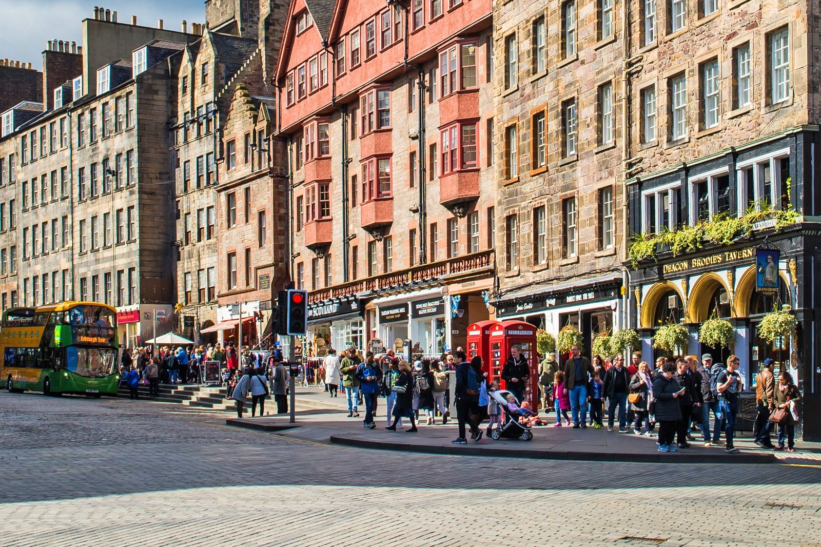 Mistakes People Make When Visiting Edinburgh