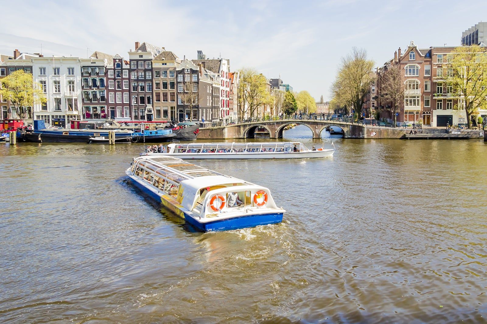 Best Ways to Cruise the Canals of Amsterdam