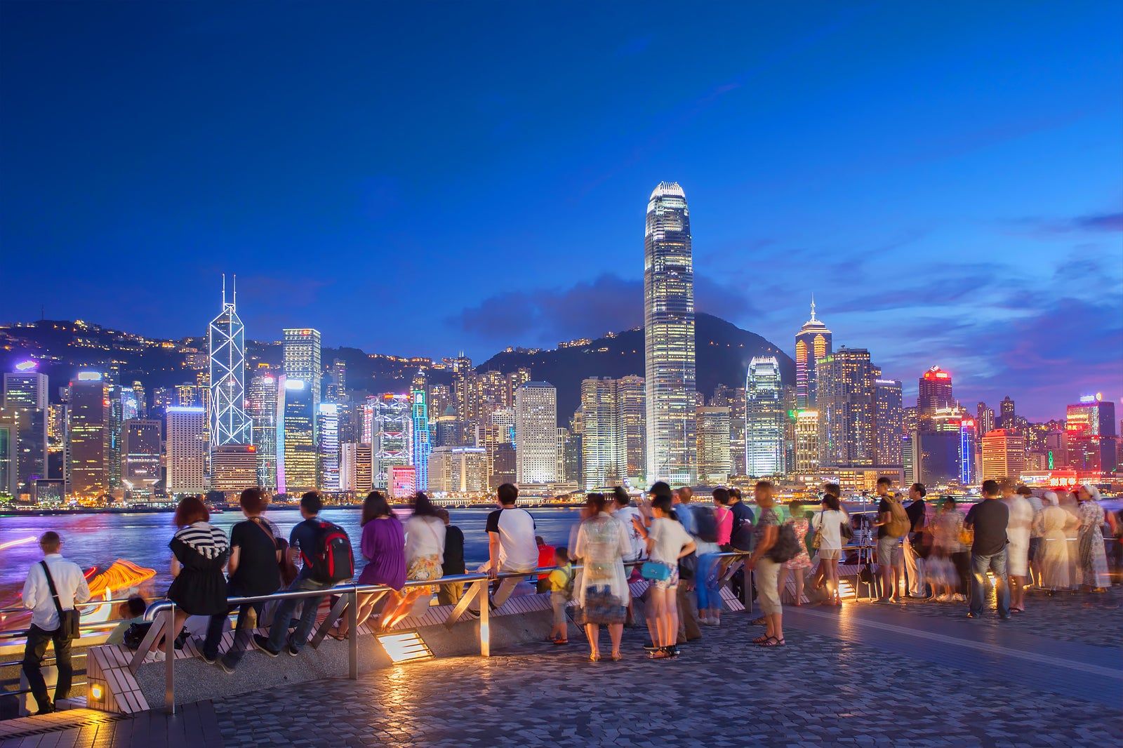 Best Nightlife Experiences in Hong Kong