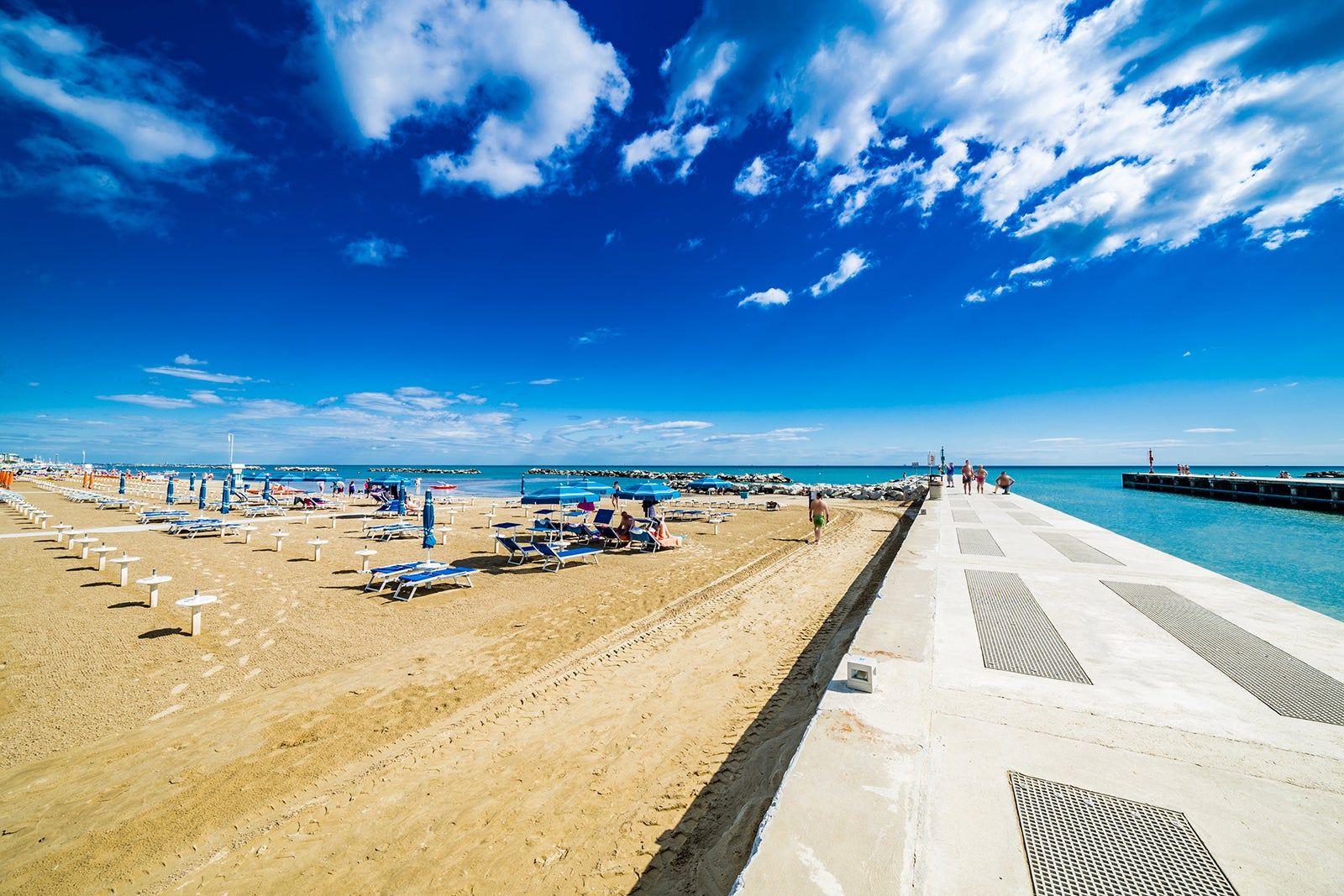 unmissable beaches in Emilia-Romagna