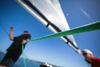 Foto de <a href="https://pixabay.com/photos/sailing-sailboat-nautical-yacht-690289/" target="_blank" rel="noreferrer">Free-Photos</a> (<a href="https://creativecommons.org/share-your-work/public-domain/cc0/" target="_blank" rel="noreferrer">CC0</a>)  modificada