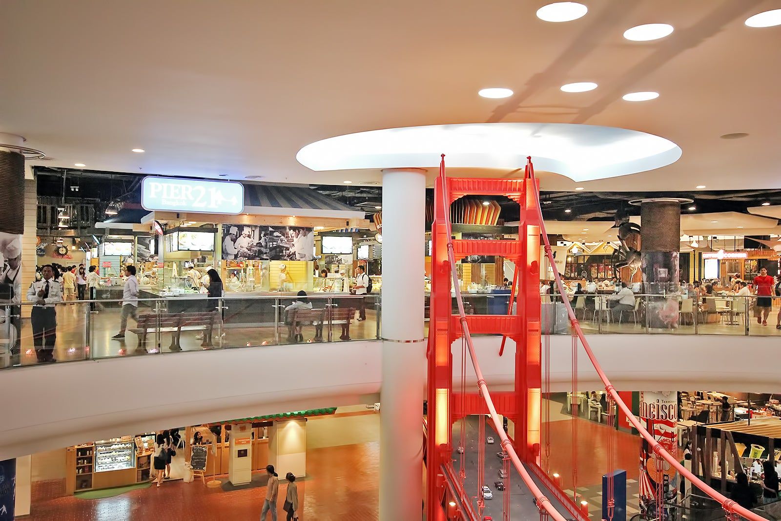 Pier 21 Food Court in Bangkok