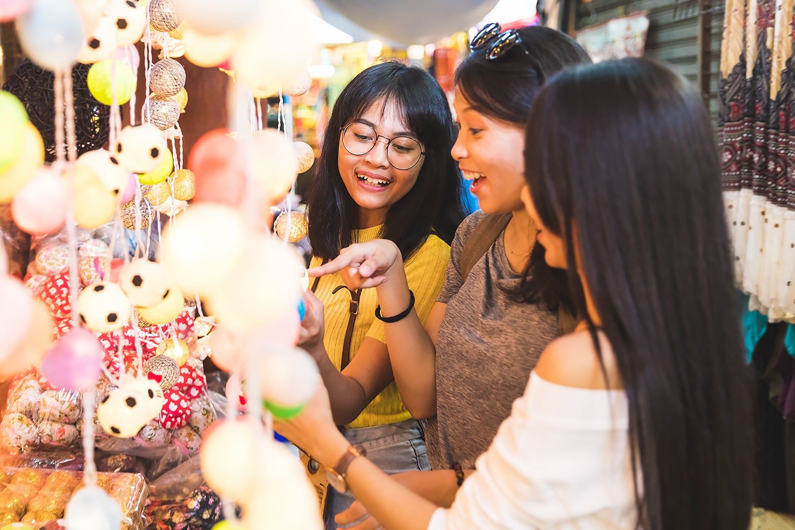 Places to Go Shopping in Pratunam