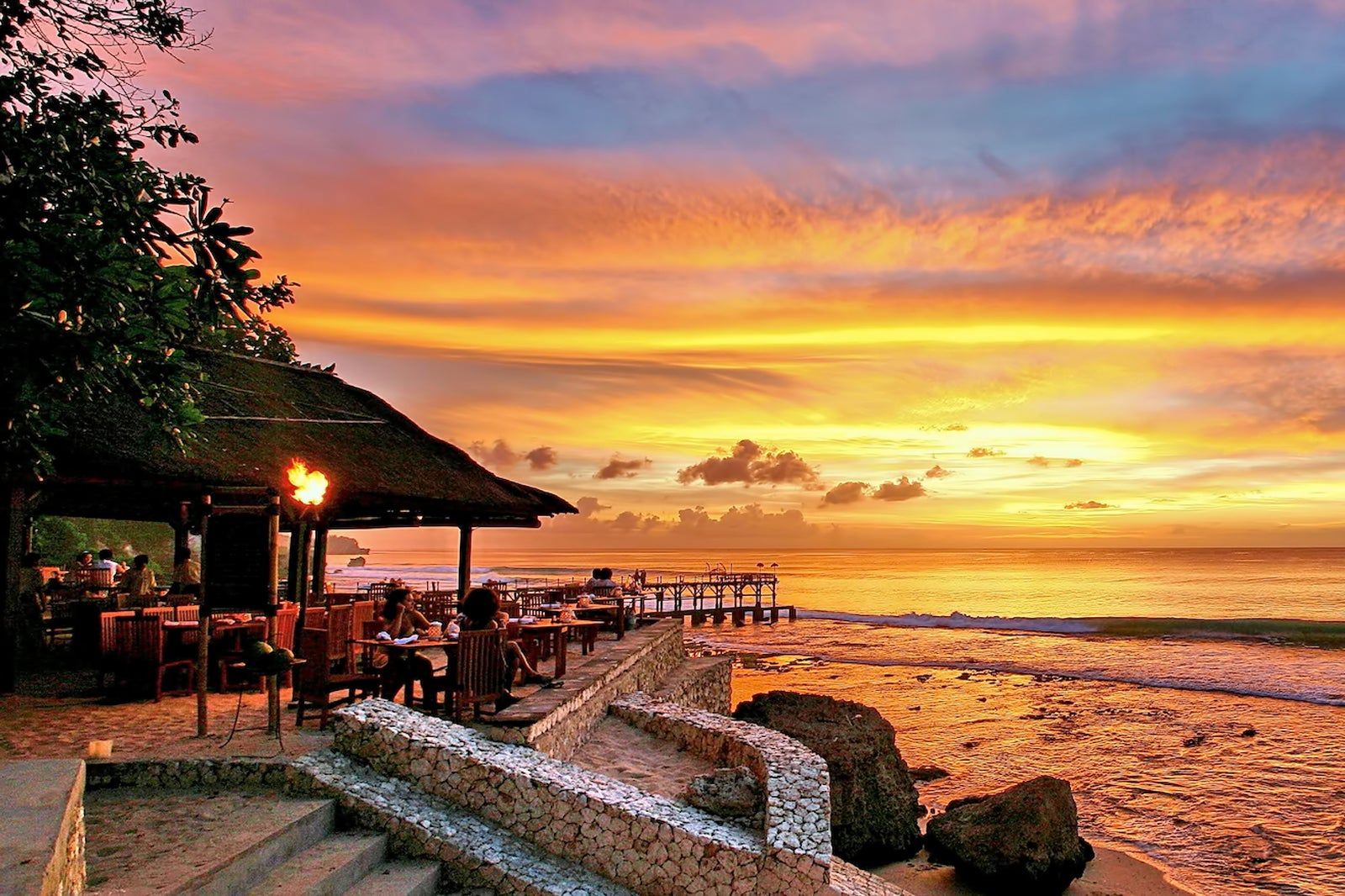 Best Romantic Sunset Bars in Bali