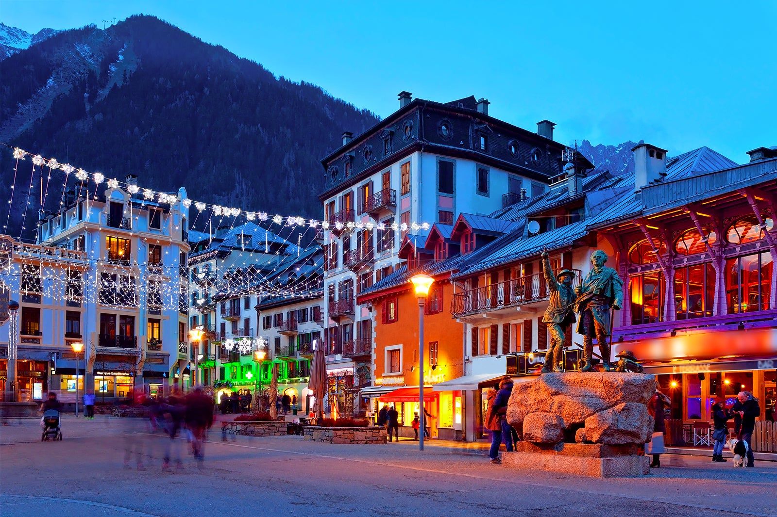 Best Things to Do After Dinner in Chamonix