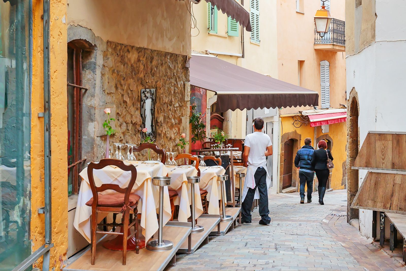 Best Places Locals Love to Eat in Cannes