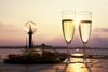 Foto de <a href="https://pixabay.com/en/aperitif-drink-glass-prosecco-wine-407102/" target="_blank" rel="noreferrer">SplitShire</a> (<a href="https://creativecommons.org/share-your-work/public-domain/cc0/" target="_blank" rel="noreferrer">CC0</a>)  modificada