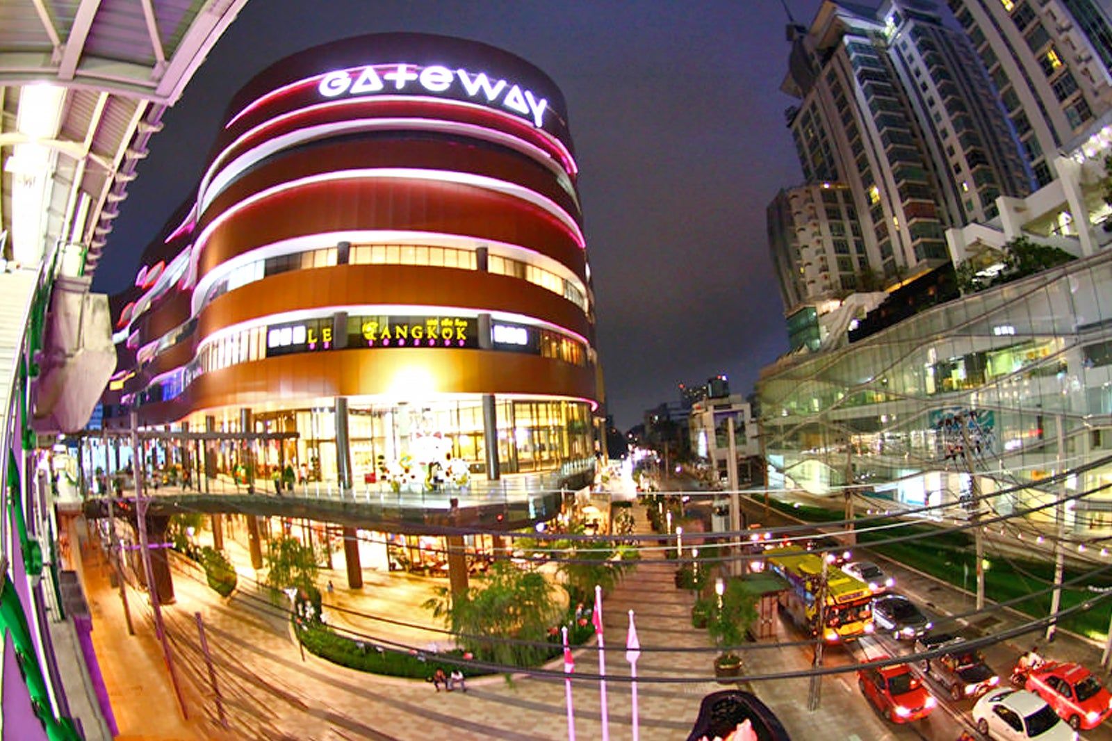 Gateway Ekamai Mall in Bangkok