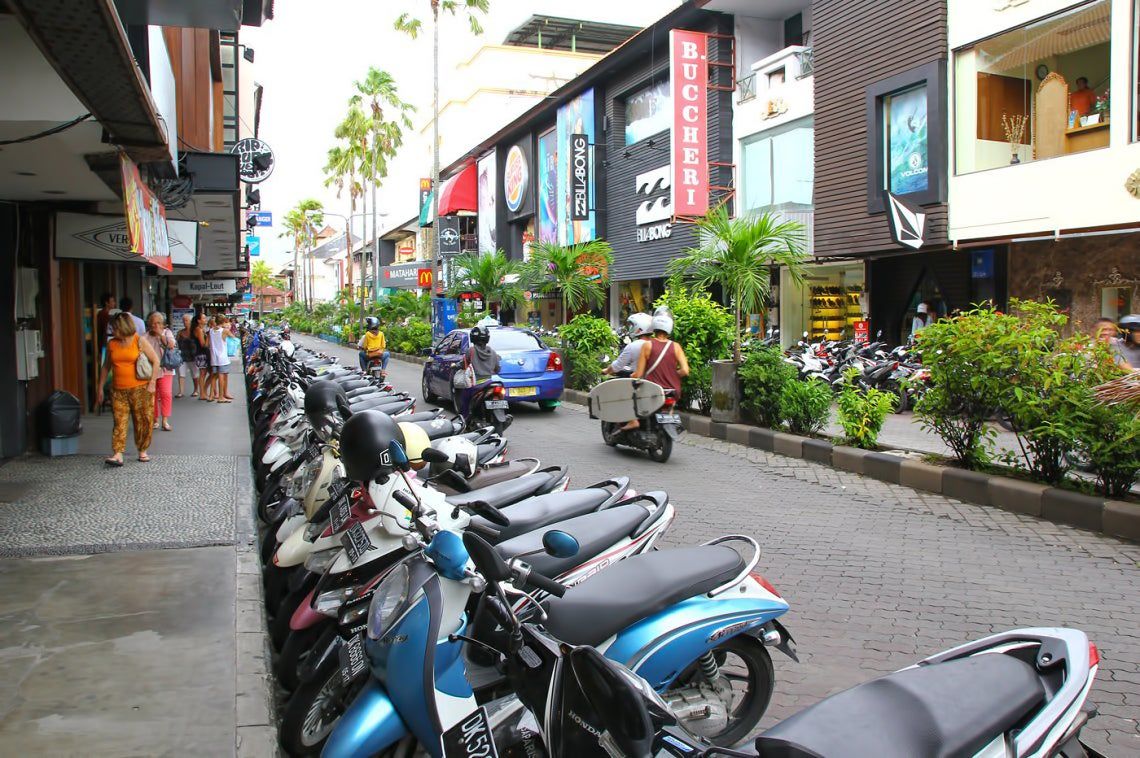 Kuta Beach Walking Street
