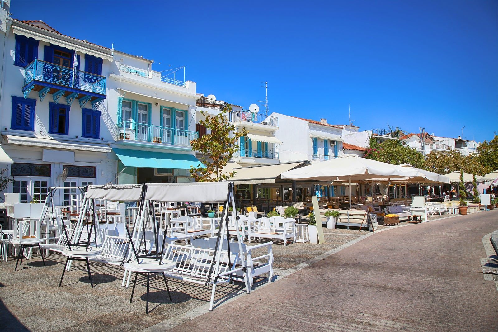 Places Locals Love to Eat in Skiathos, Greece