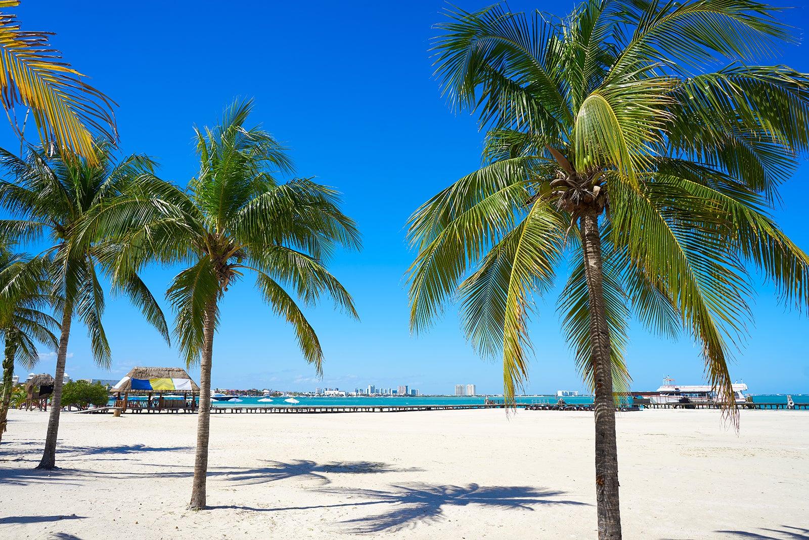 Langosta Beach in Cancun