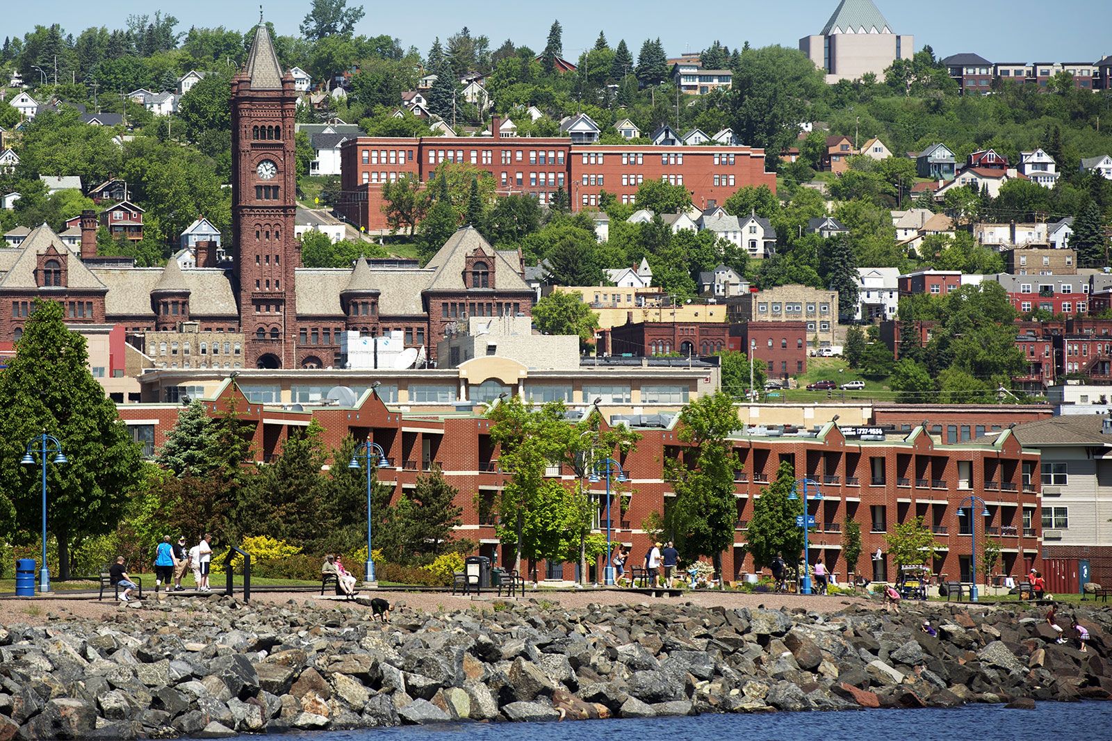 A city view on a sunny day.