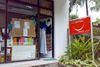 photo by <a href="https://commons.wikimedia.org/wiki/File:Smile_Shop_of_Bali-Entrance_and_Sign.jpeg" target="_blank" rel="noreferrer">Jack Merridew</a> (<a href="https://creativecommons.org/share-your-work/public-domain/cc0/" target="_blank" rel="noreferrer">CC0</a>)  modified