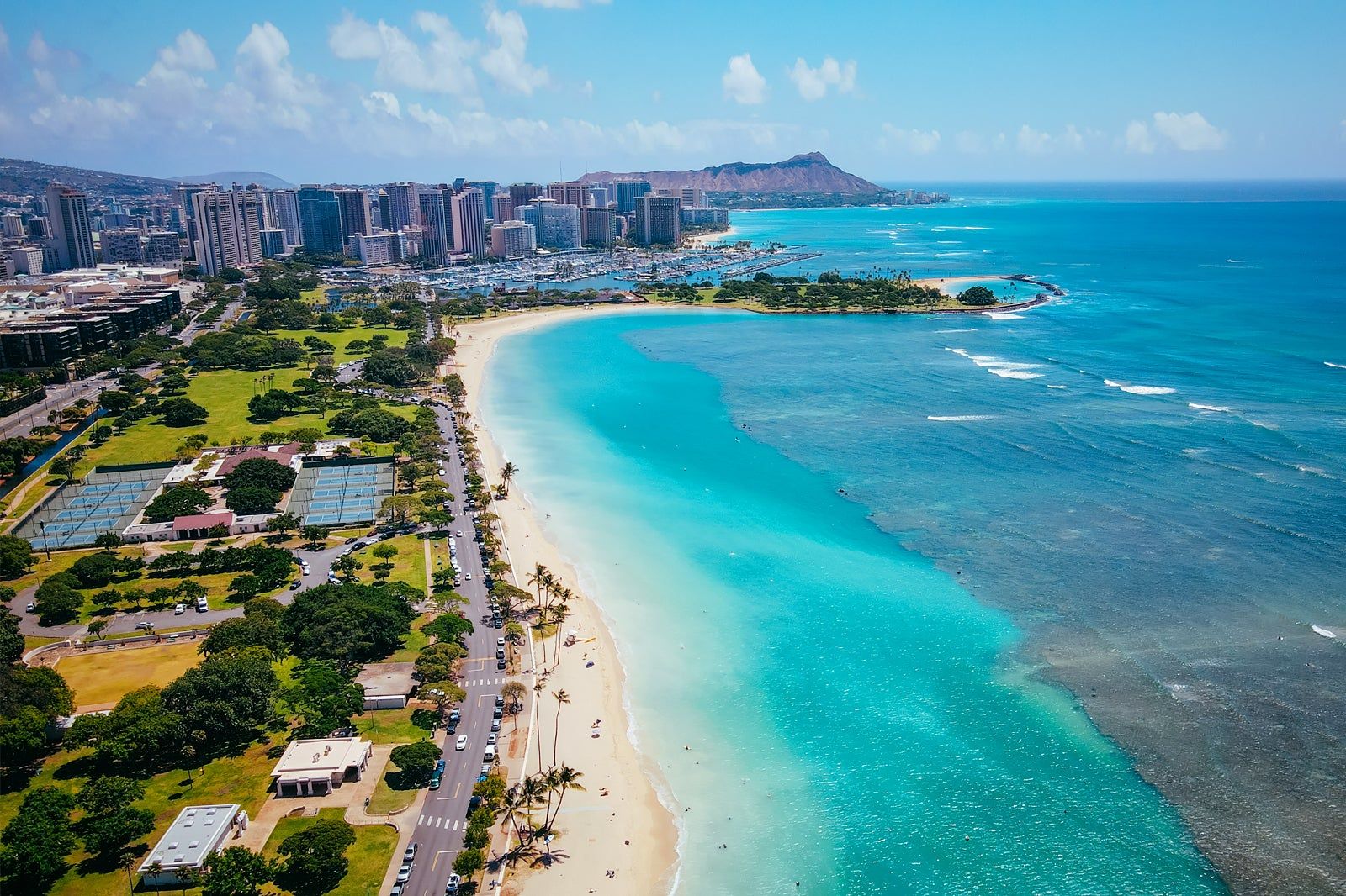 Ala Moana Park Drive in Honolulu