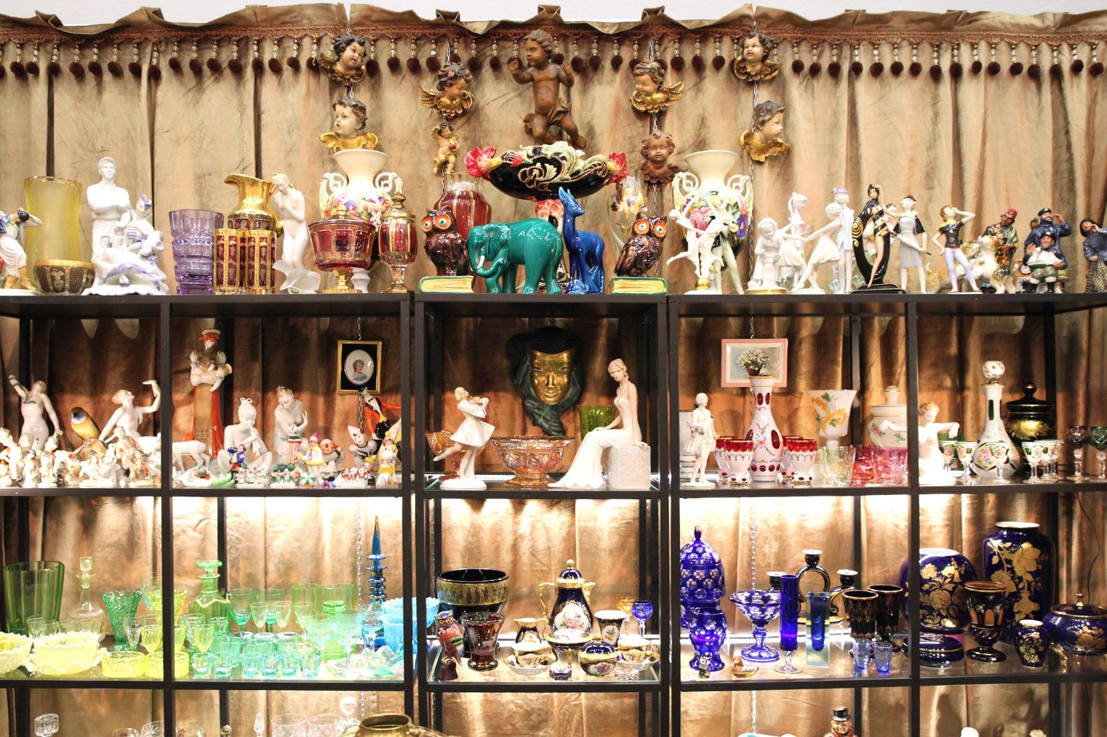 Alamo Antique Mall in San Antonio