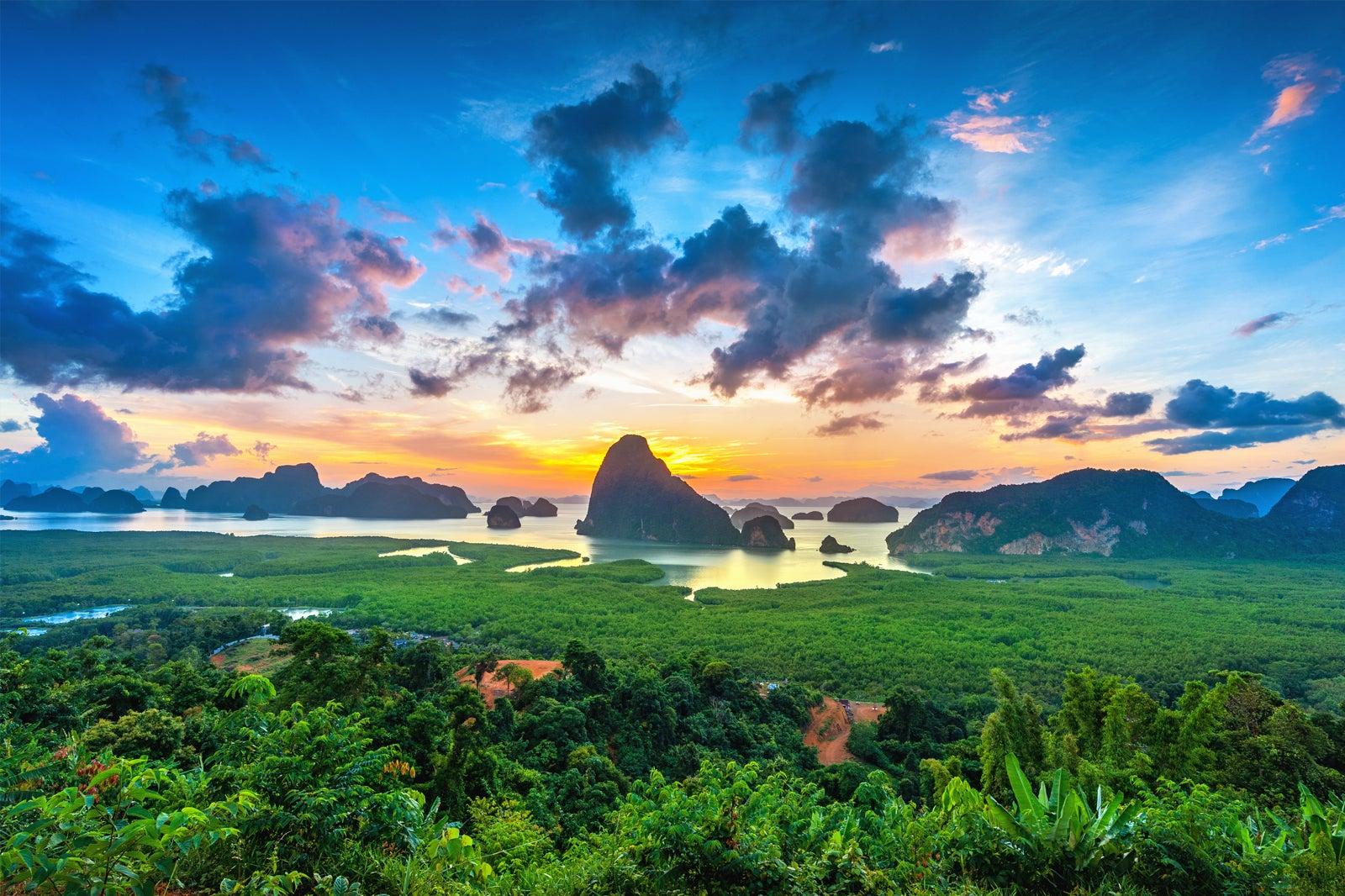 Samet Nangshe Viewpoint in Phang Nga