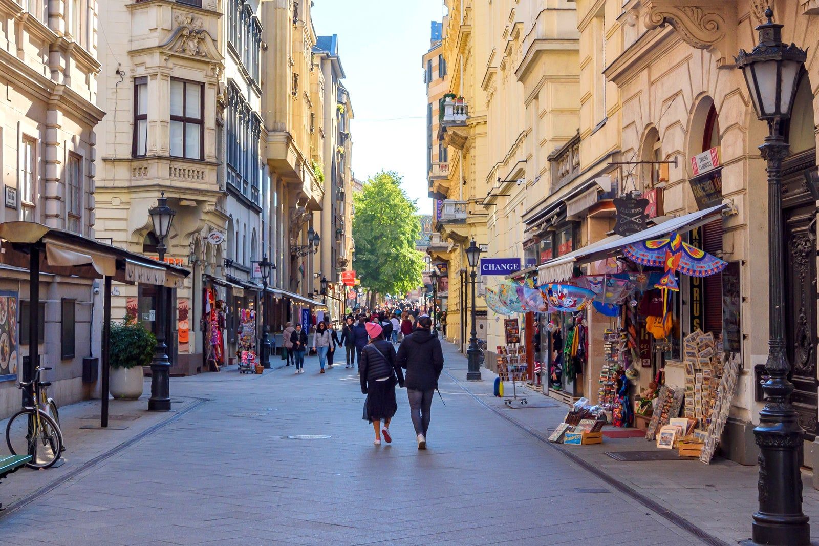 Best Places to Go Shopping in Budapest 