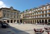photo by <a href="https://commons.wikimedia.org/wiki/File:San_Sebastien_13.jpg" target="_blank" rel="noreferrer">Calips</a> (<a href="https://creativecommons.org/licenses/by-sa/3.0/" target="_blank" rel="noreferrer">CC BY-SA 3.0</a>) modified