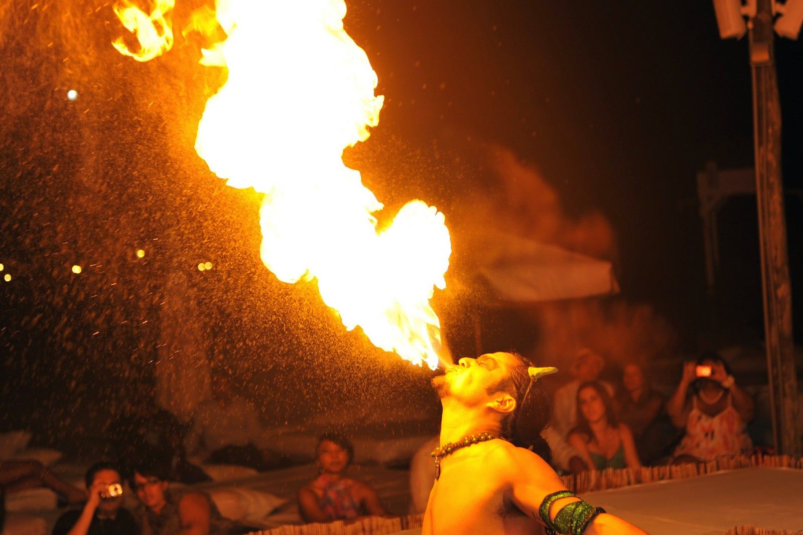 Slinky Beach Bar in Phi Phi