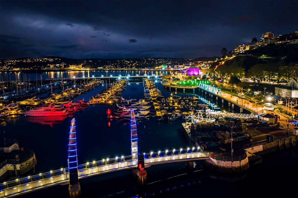 English Riviera Print 9 Best Things to Do After Dinner in the English Riviera - Where to Go ...