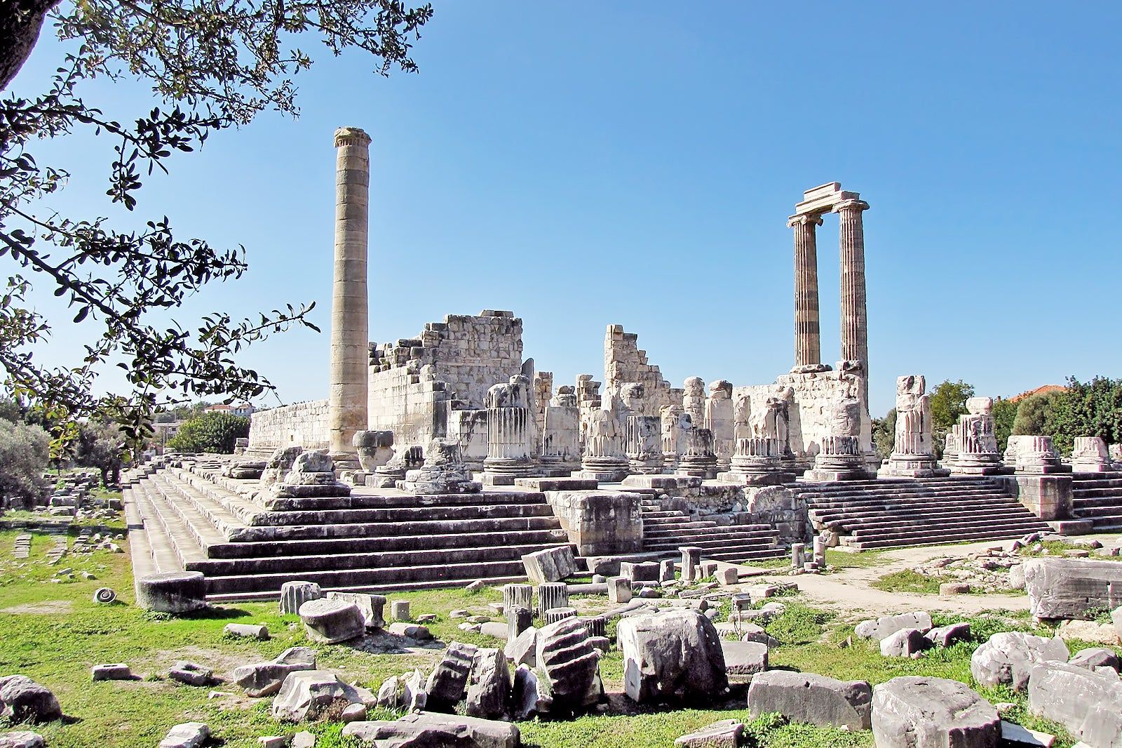 Remarkable Ancient Greek Ruins