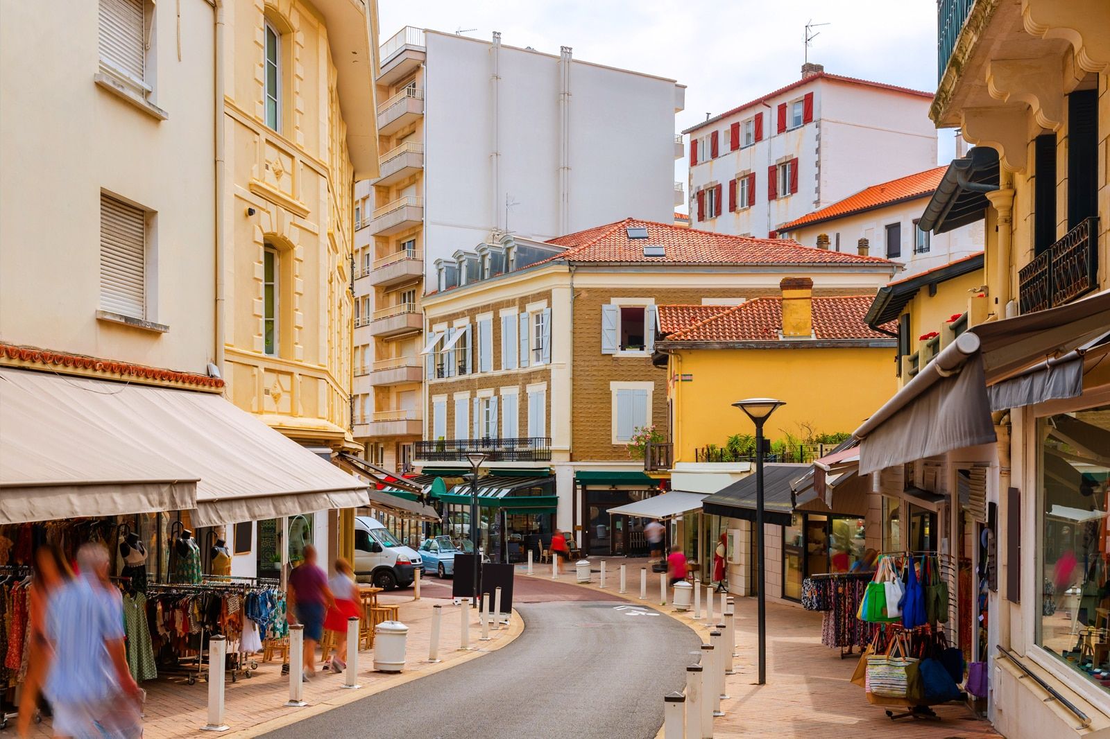 Best Places to Go Shopping in Biarritz