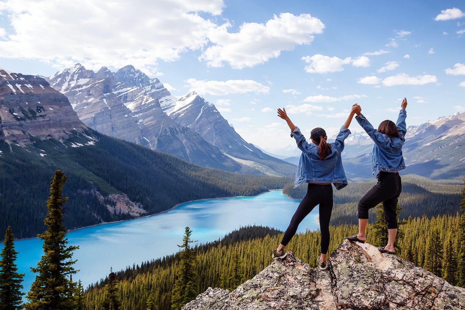 Mountain Towns to Enjoy Outdoor Activities in Canada