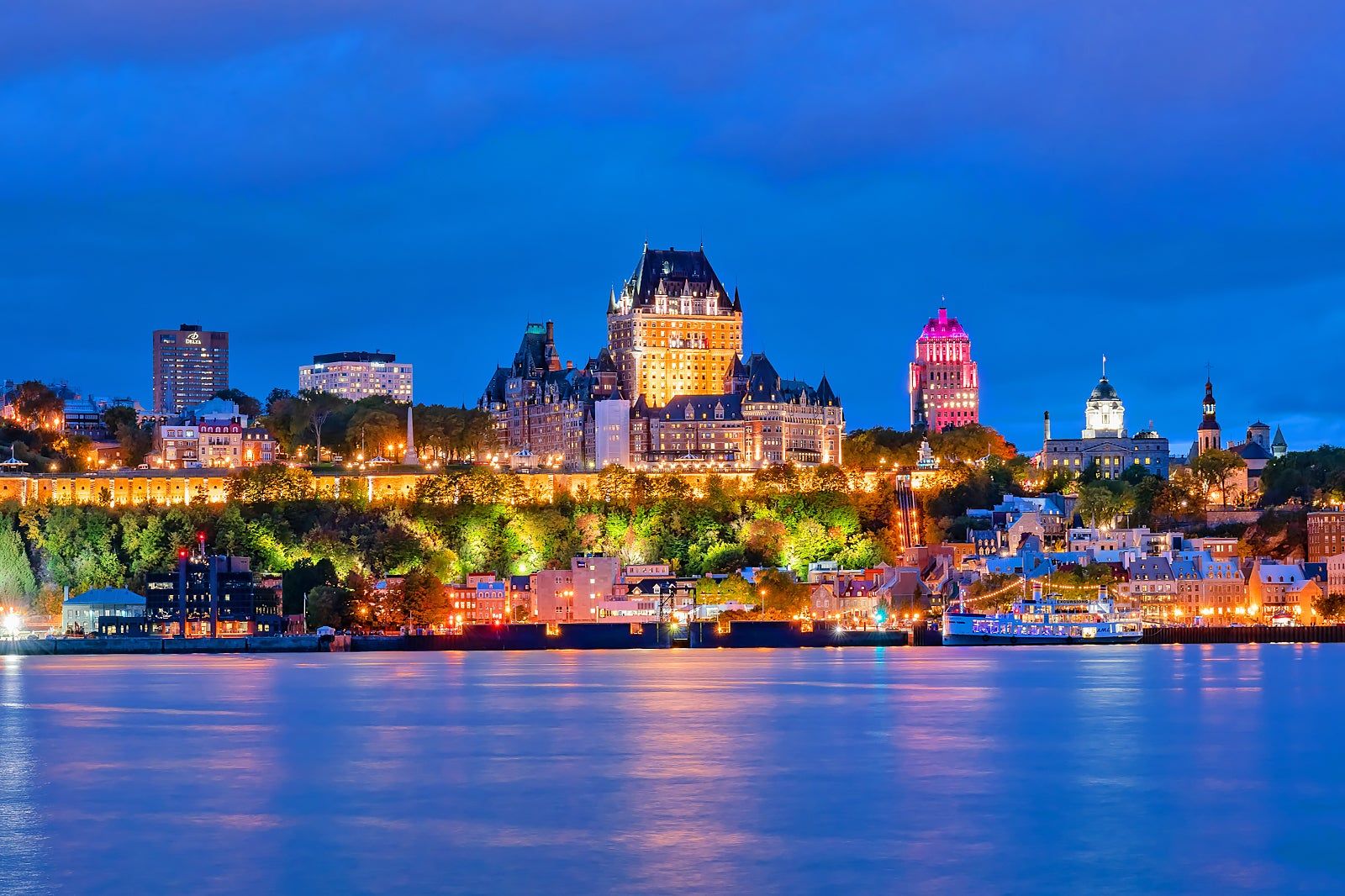 Iconic Buildings and Places in Quebec City