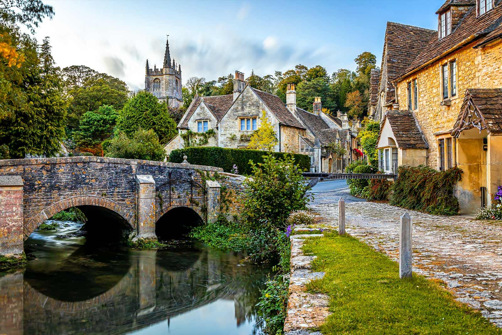 Most Picturesque Villages in the Cotswolds