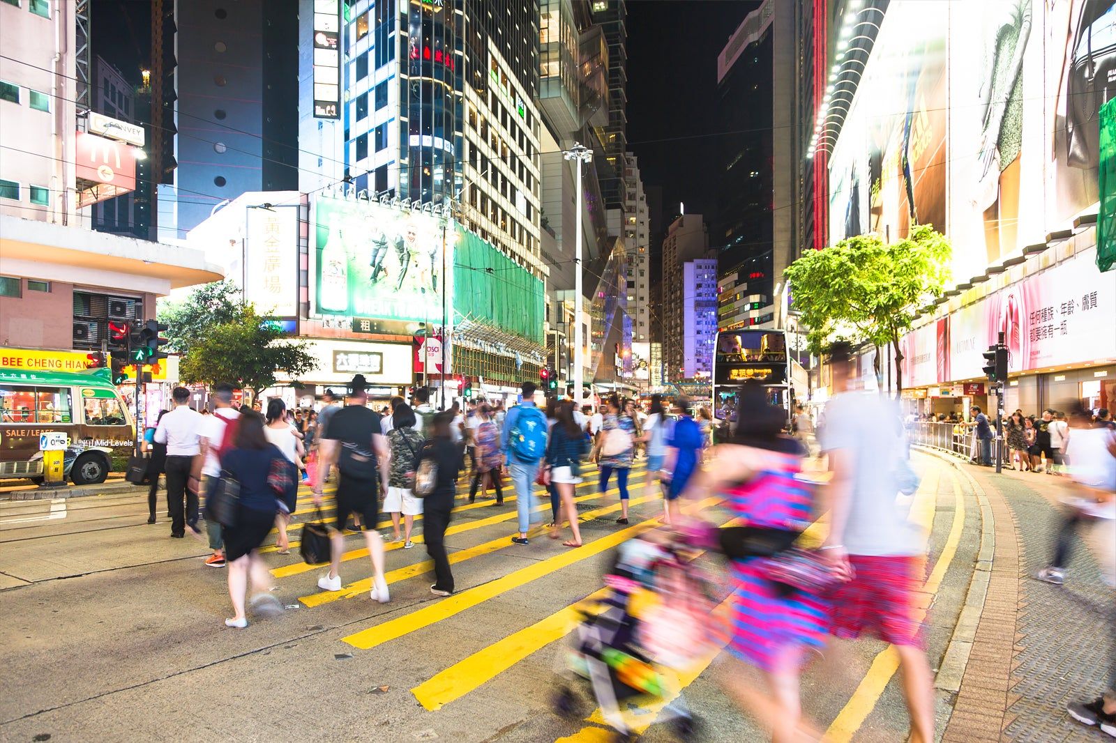 Best Places to Go Shopping in Causeway Bay